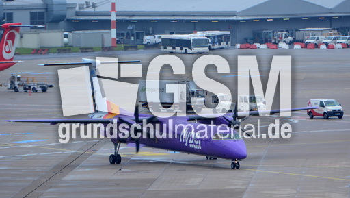 Bombardier Dash 8 Q400_2.jpg